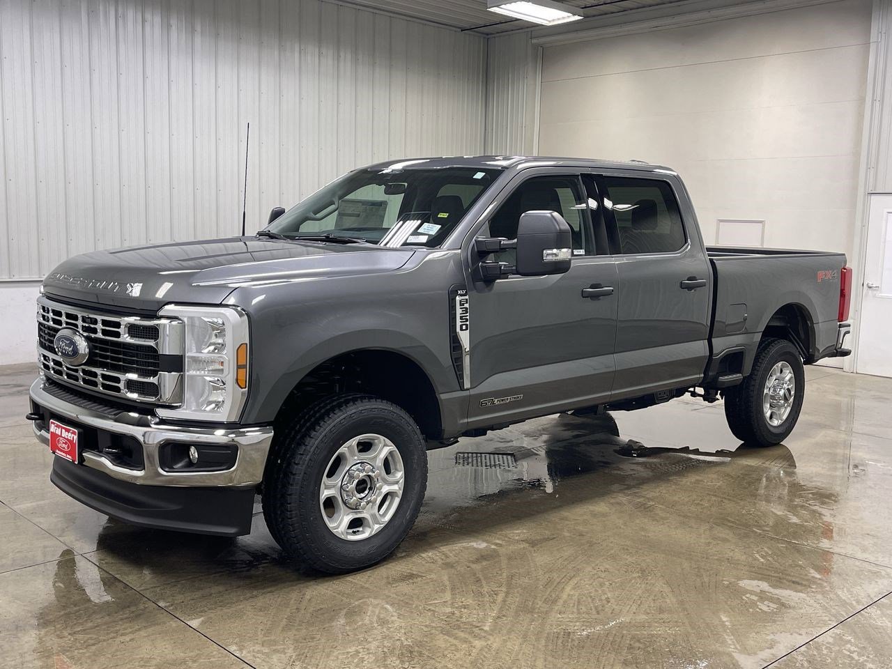 New 2025 Ford F350 XLT image 9