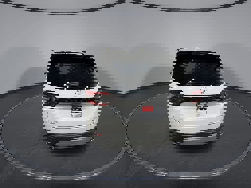 Used 2023 Honda Pilot Elite image 7