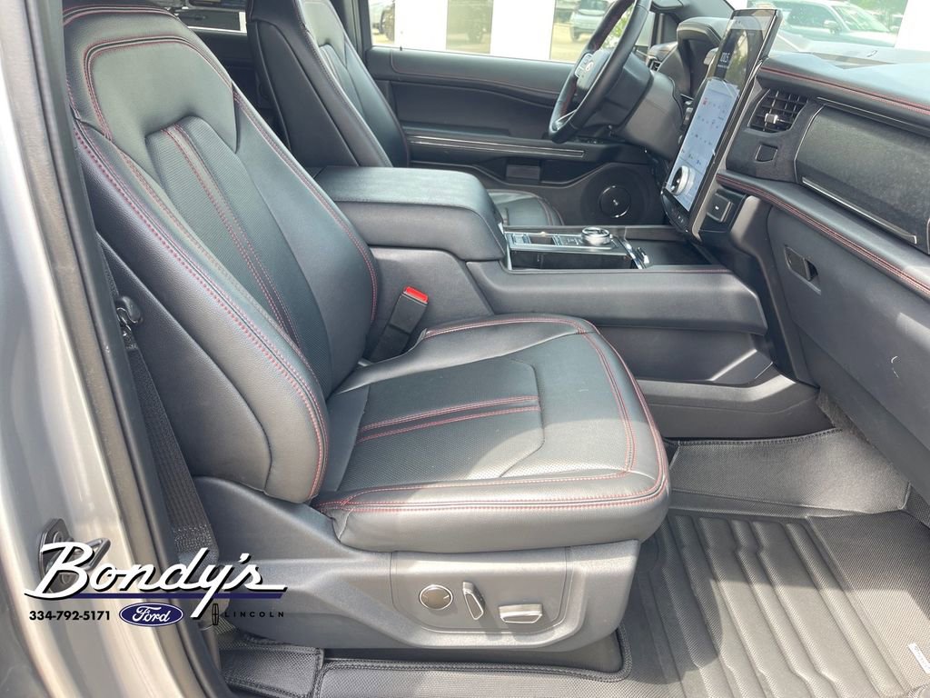 Used 2024 Ford Expedition Max Limited image 18