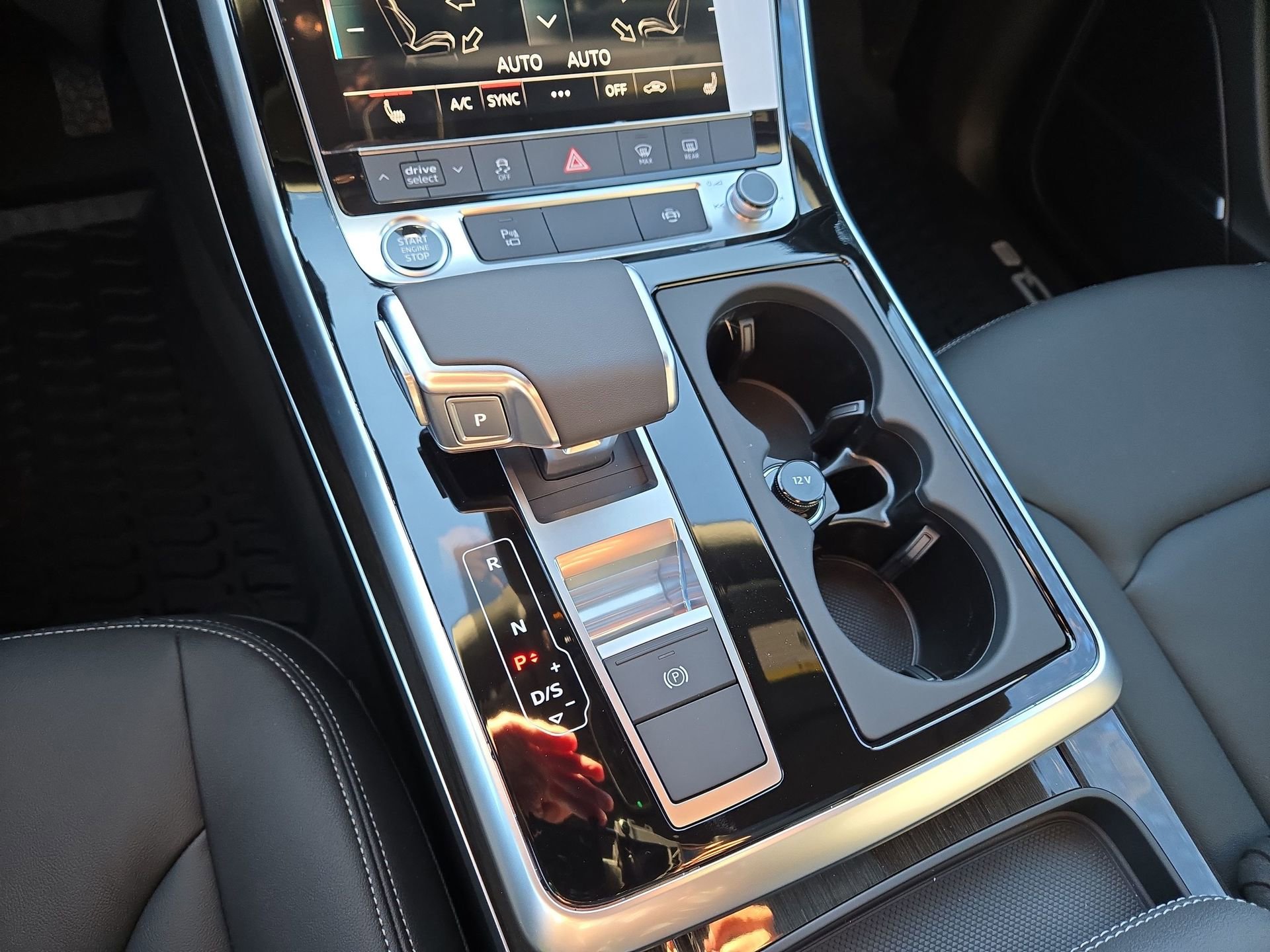 New 2026 Audi Q8 Premium image 22