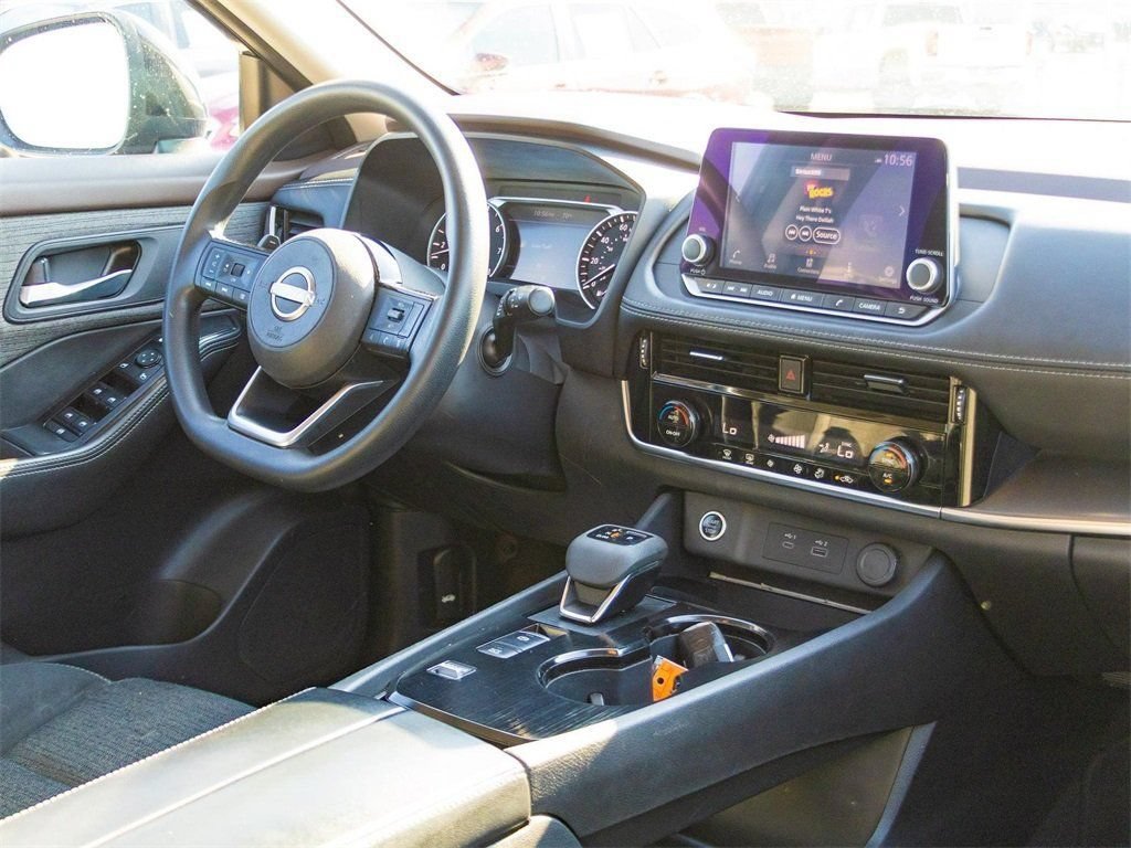 Used 2023 Nissan Rogue SV FWD image 15