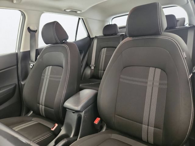 Used 2025 Hyundai Venue SEL FWD image 10