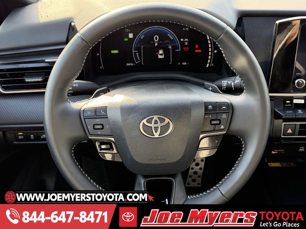 Used 2025 Toyota Camry SE image 15
