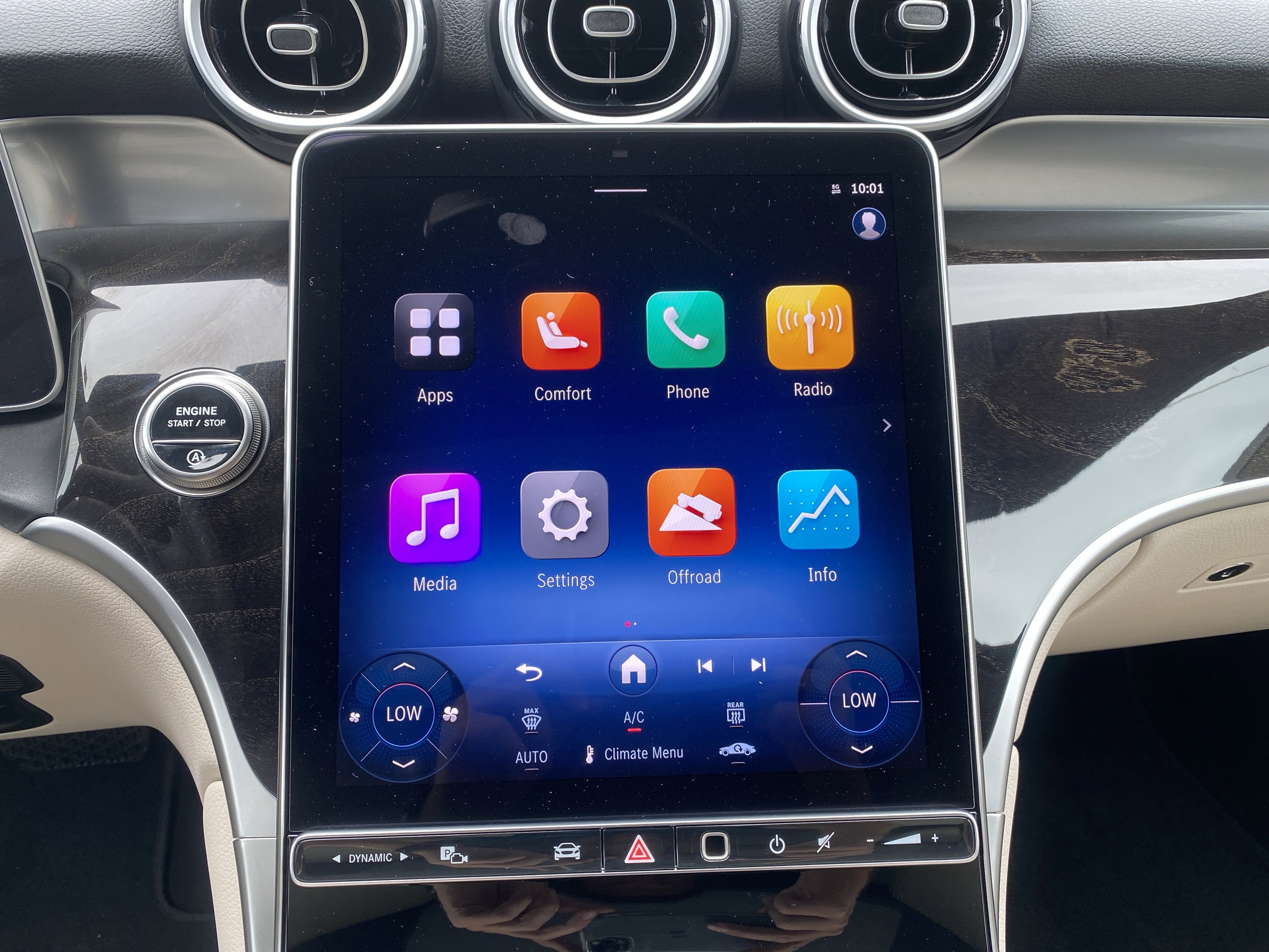 Used 2025 Mercedes-Benz GLC 300 4MATIC image 20