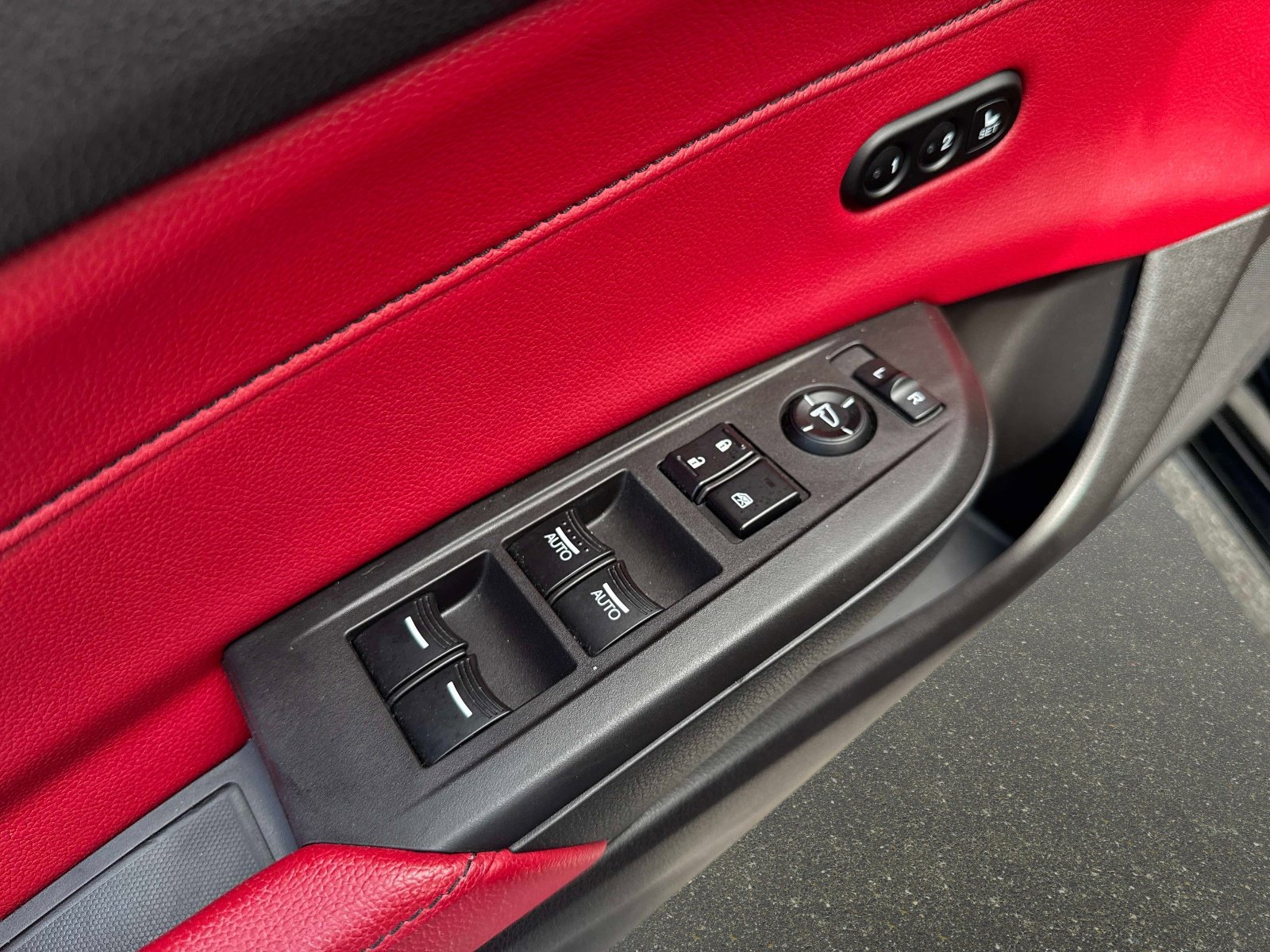 Used 2020 Acura ILX w/ Premium & A-SPEC Package FWD image 16