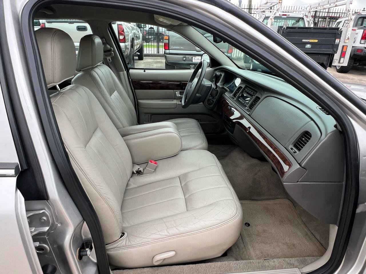Used 2009 Mercury Grand Marquis LS RWD image 48