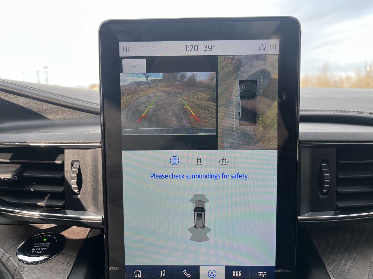 Used 2020 Ford Explorer Platinum image 21