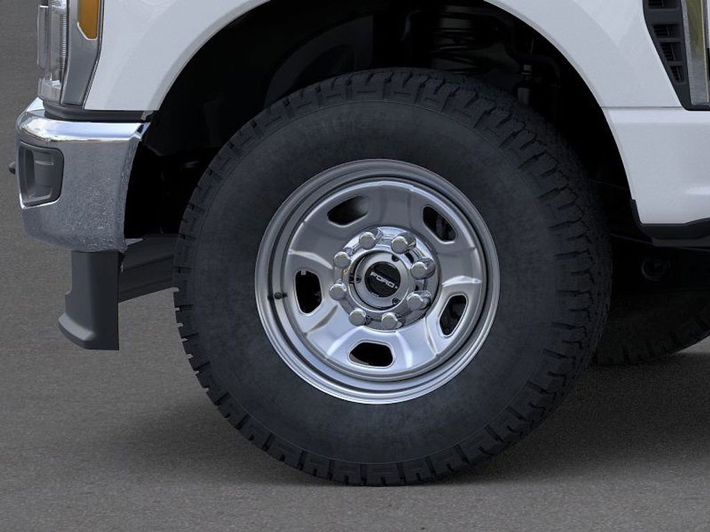 New 2025 Ford F350 XL w/ XL Chrome Package image 19