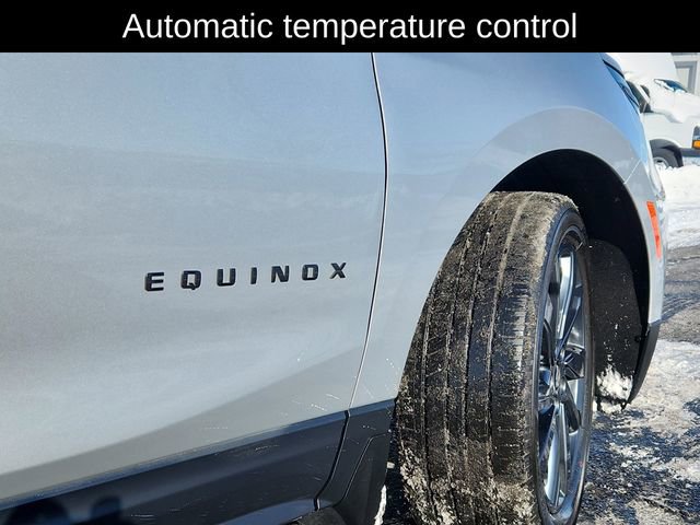 Used 2022 Chevrolet Equinox RS w/ RS Leather Package image 17