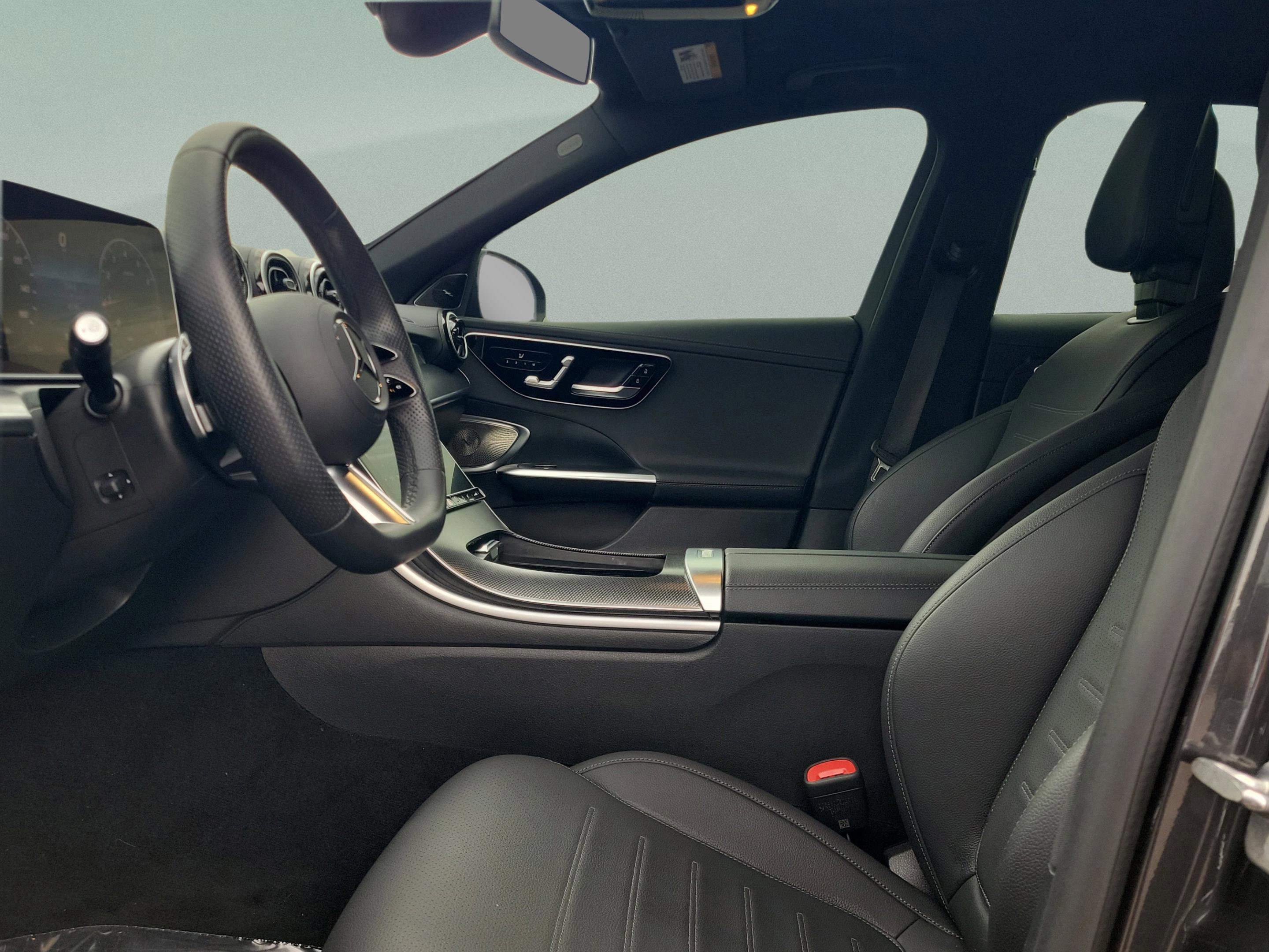 Used 2024 Mercedes-Benz C 300 Sedan image 14