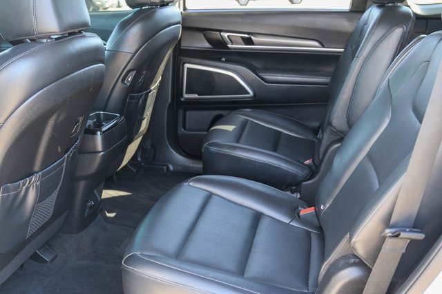 Used 2022 Kia Telluride S image 15