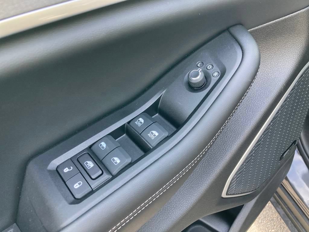 New 2024 Jeep Grand Cherokee Limited 4xe w/ Luxury Tech Group II AWD/4WD image 11