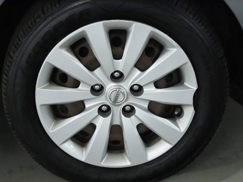 Used 2015 Nissan Sentra SV image 10