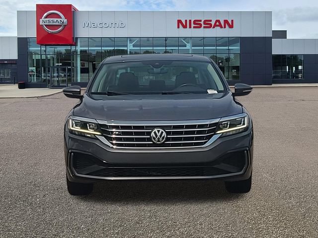 Used 2020 Volkswagen Passat 2.0T R-Line FWD image 2