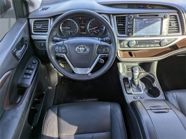 Used 2015 Toyota Highlander Limited image 17