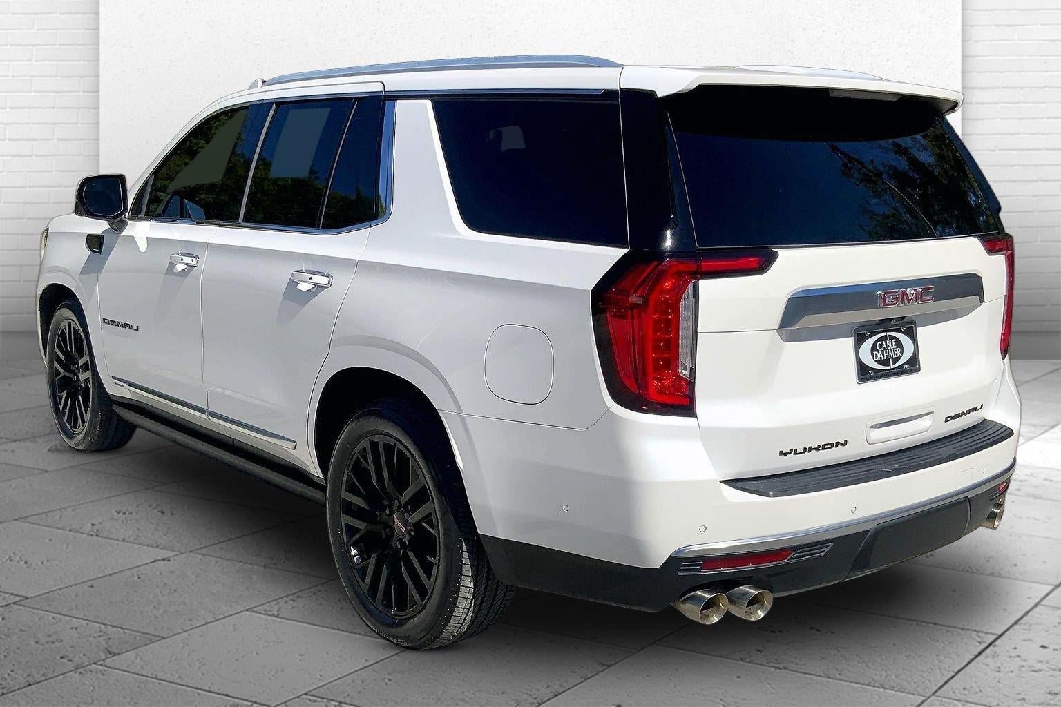 Used 2023 GMC Yukon Denali w/ Denali Reserve Package AWD/4WD image 11