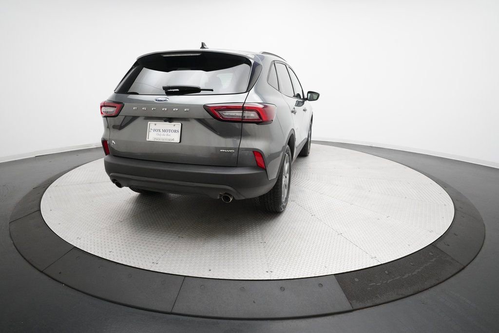 Used 2025 Ford Escape ST-Line image 34