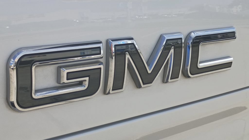 Used 2023 GMC Sierra 1500 Denali Ultimate AWD/4WD image 10