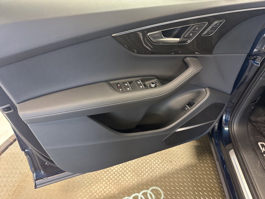 New 2025 Audi Q7 3.0T Premium Plus image 6