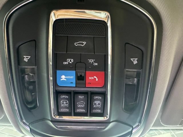 Used 2023 Jeep Grand Cherokee L Limited w/ Trailer Tow Group (B) AWD/4WD image 51