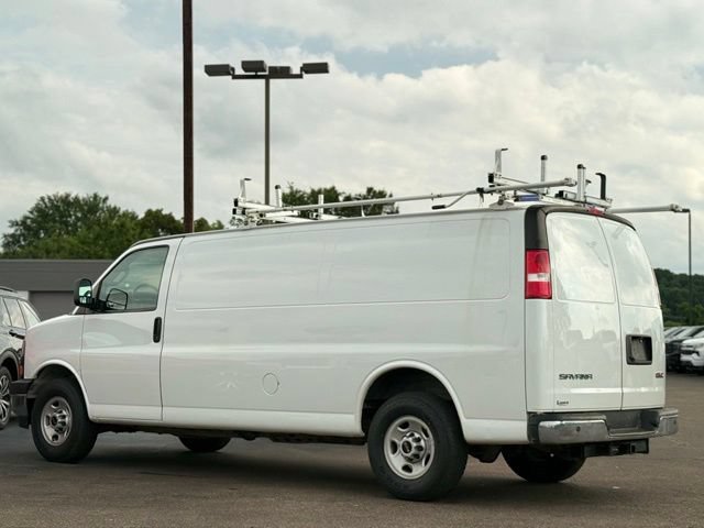 Used 2017 GMC Savana 3500 Extended RWD image 35