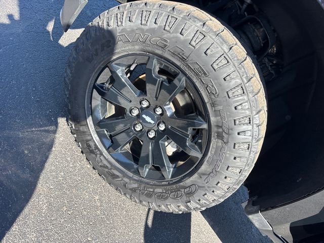 Used 2020 Chevrolet Colorado Z71 w/ Z71 Midnight Edition image 21