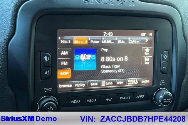 Used 2017 Jeep Renegade Limited image 36