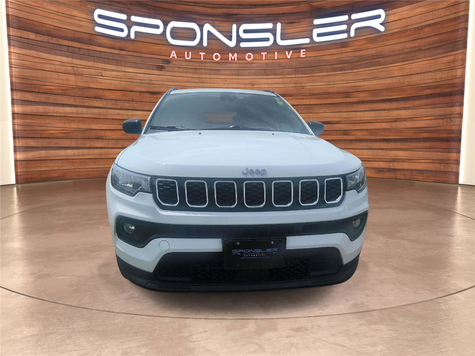 Used 2025 Jeep Compass Latitude AWD/4WD image 10