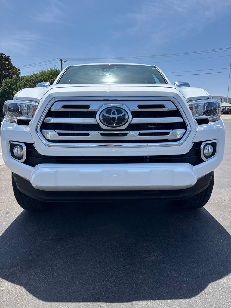 Used 2019 Toyota Tacoma Limited AWD/4WD image 11