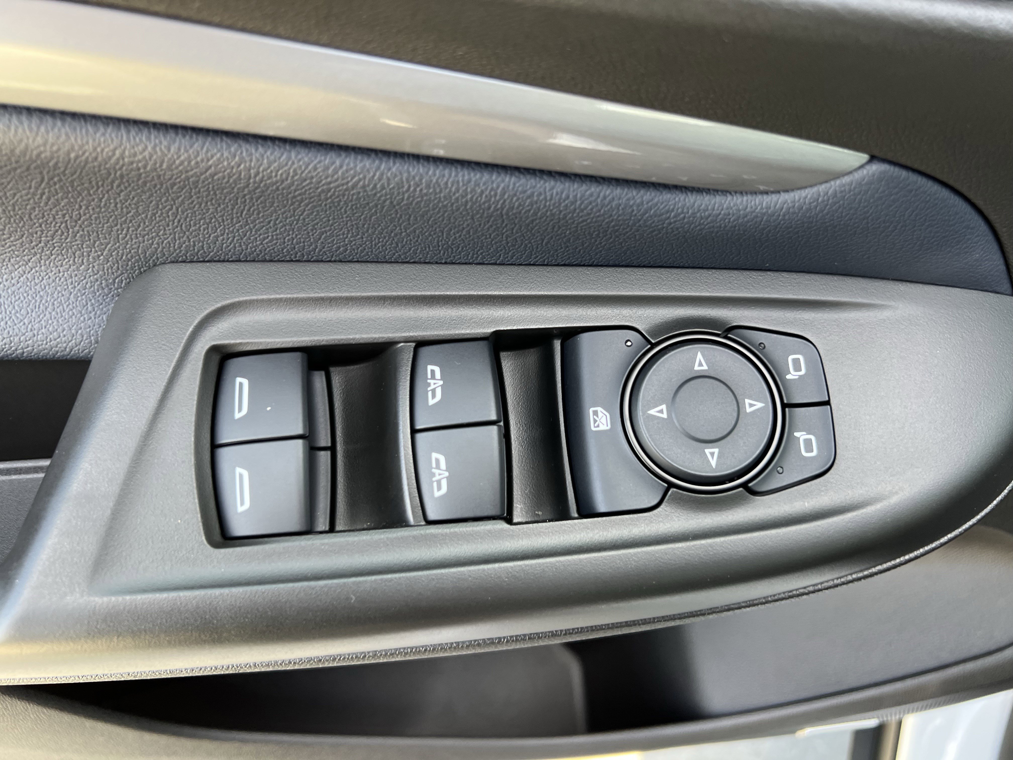 Used 2023 Chevrolet Bolt EUV Premier w/ Sun & Sound Package image 15