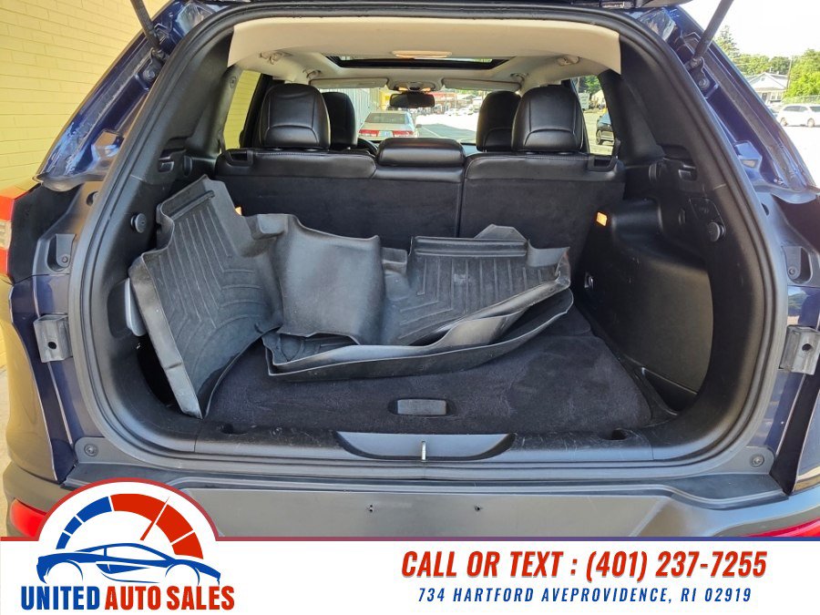 Used 2016 Jeep Cherokee Limited AWD/4WD image 11