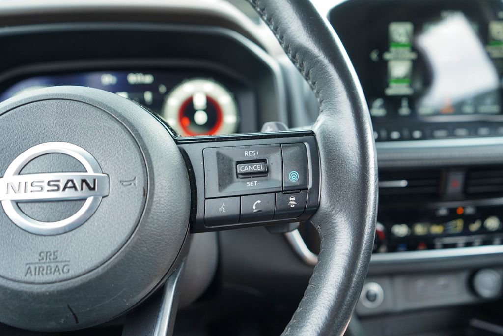 Used 2021 Nissan Rogue Platinum FWD image 27