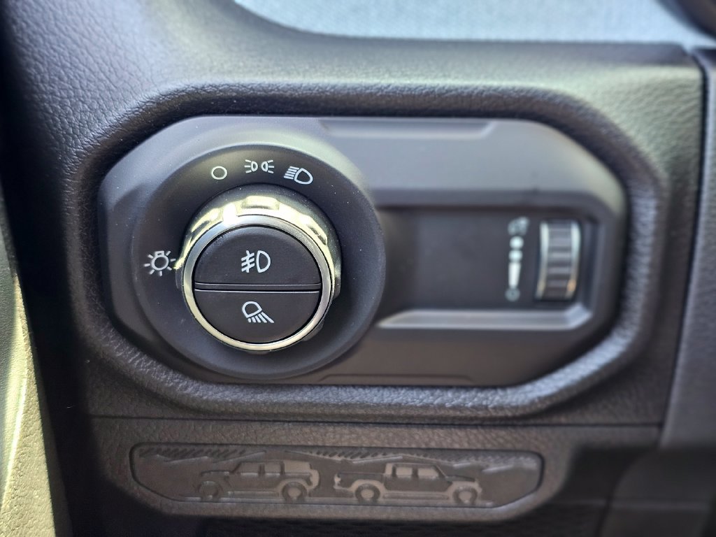 New 2026 Jeep Gladiator Sport AWD/4WD image 19