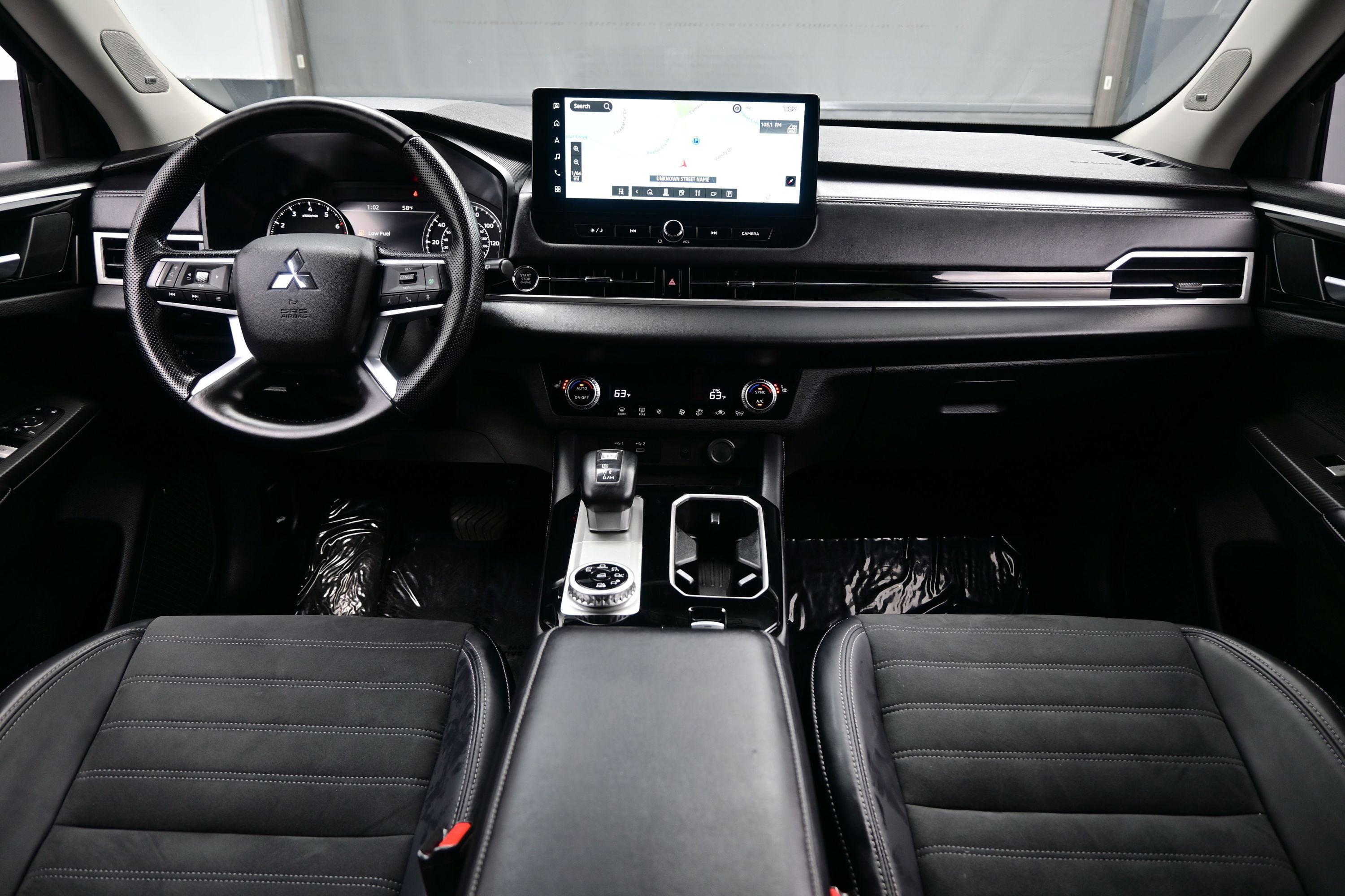 Used 2025 Mitsubishi Outlander SE AWD/4WD image 18