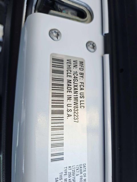 Used 2021 Jeep Wrangler Willys image 35