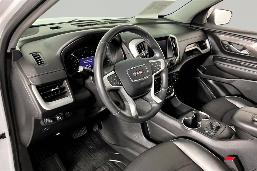Used 2022 GMC Terrain SLT w/ Elevation Edition FWD image 16