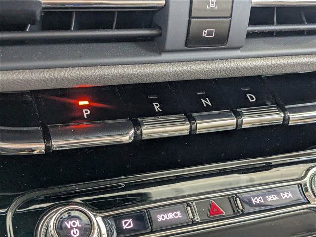 Used 2022 Lincoln Corsair FWD w/ Premium Package image 11