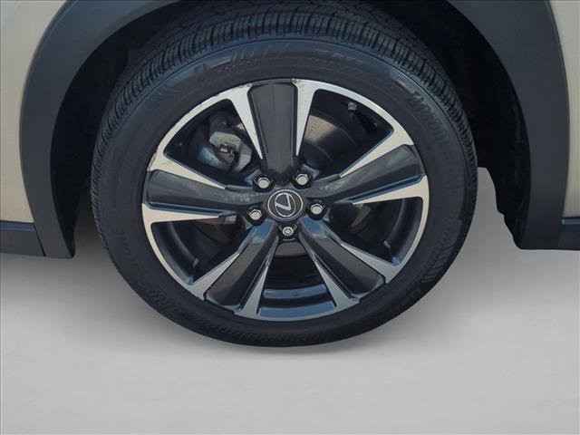 Used 2019 Lexus UX 250h w/ Premium Package image 24