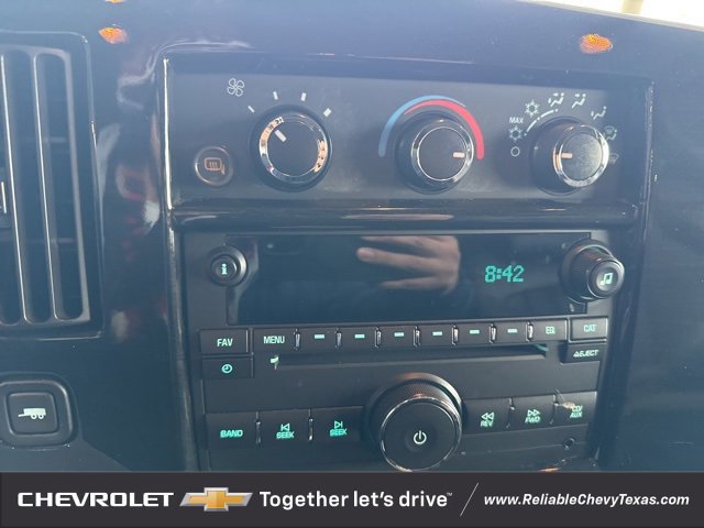 Used 2014 Chevrolet Express 1500 image 30