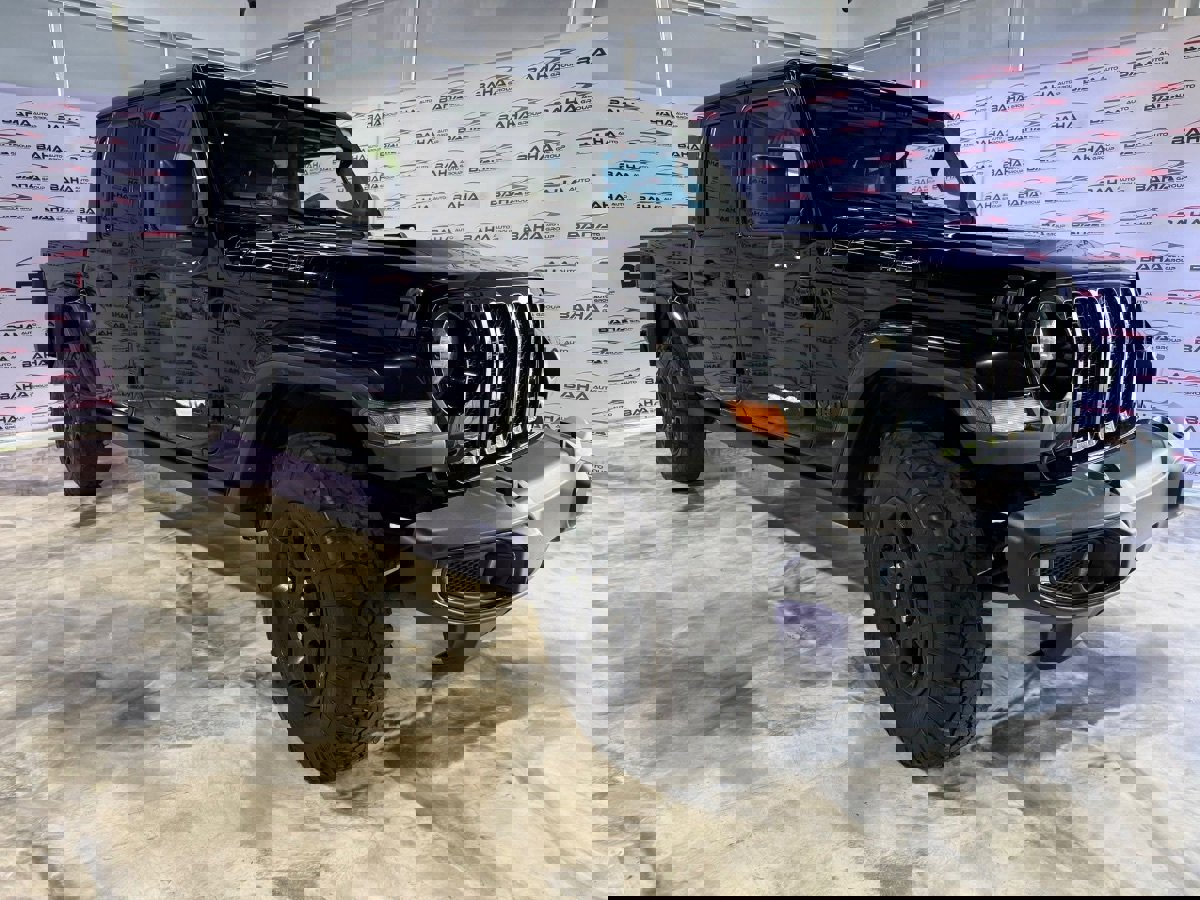 Used 2023 Jeep Gladiator Willys image 4