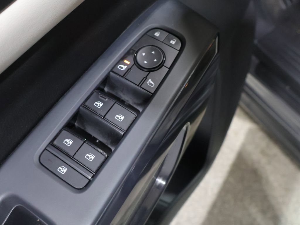 Used 2023 Nissan Pathfinder SV w/ Cargo Package image 13