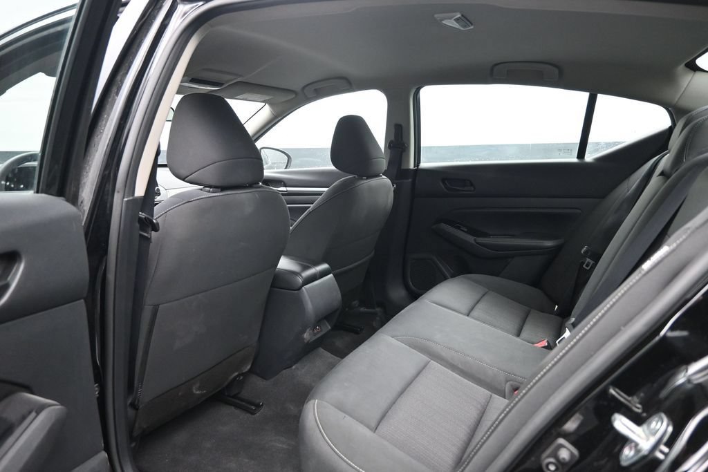 Used 2023 Nissan Altima 2.5 SV FWD image 25