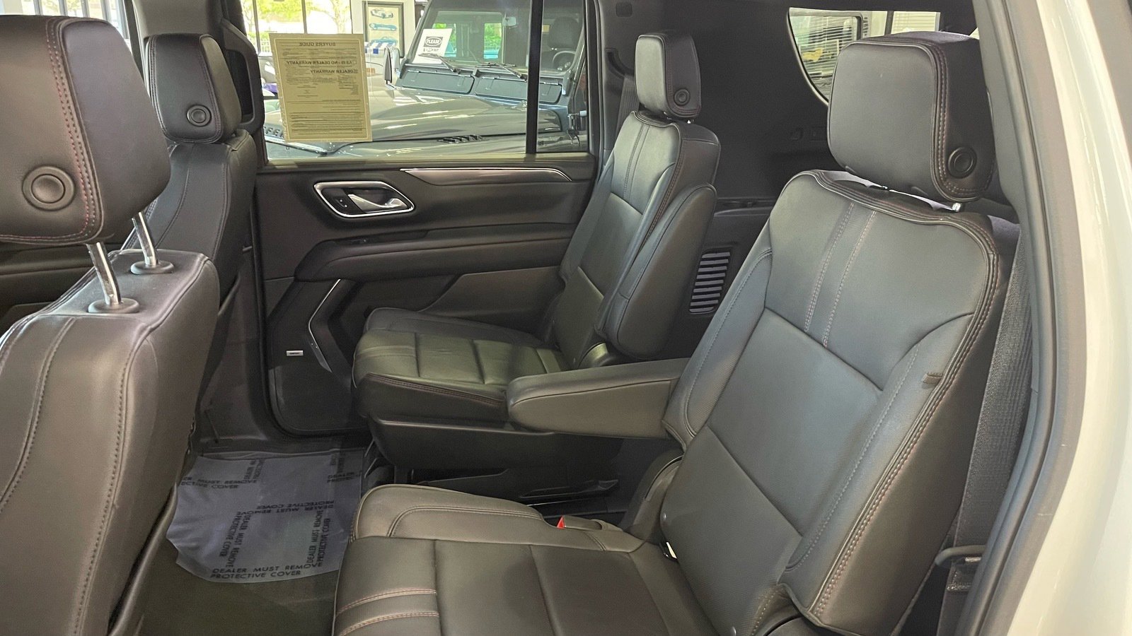 Used 2024 Chevrolet Suburban RST w/ Luxury Package image 33