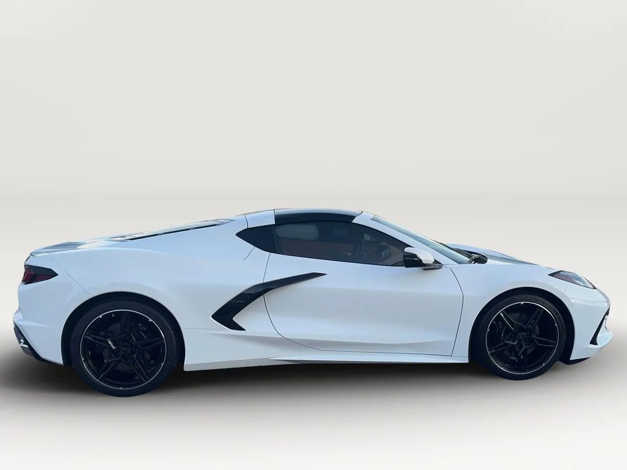Used 2020 Chevrolet Corvette Stingray Premium Cpe w/ 3LT Preferred Equipment Group image 8
