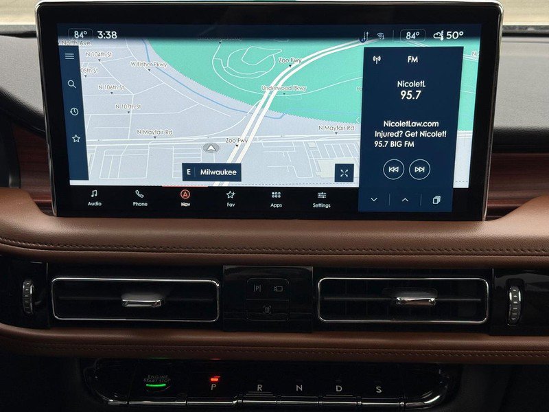 Used 2023 Lincoln Nautilus Reserve image 15