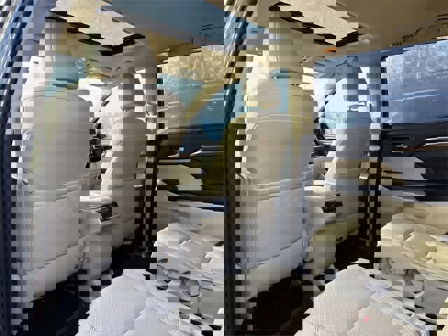 Used 2019 Toyota Highlander Limited image 9