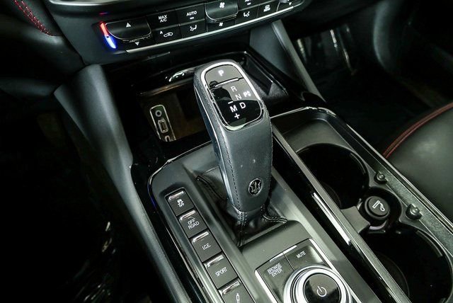 Certified 2022 Maserati Levante GT image 17