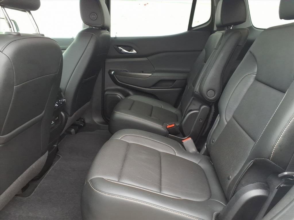 Used 2020 GMC Acadia SLT w/ Driver Alert Package II image 11