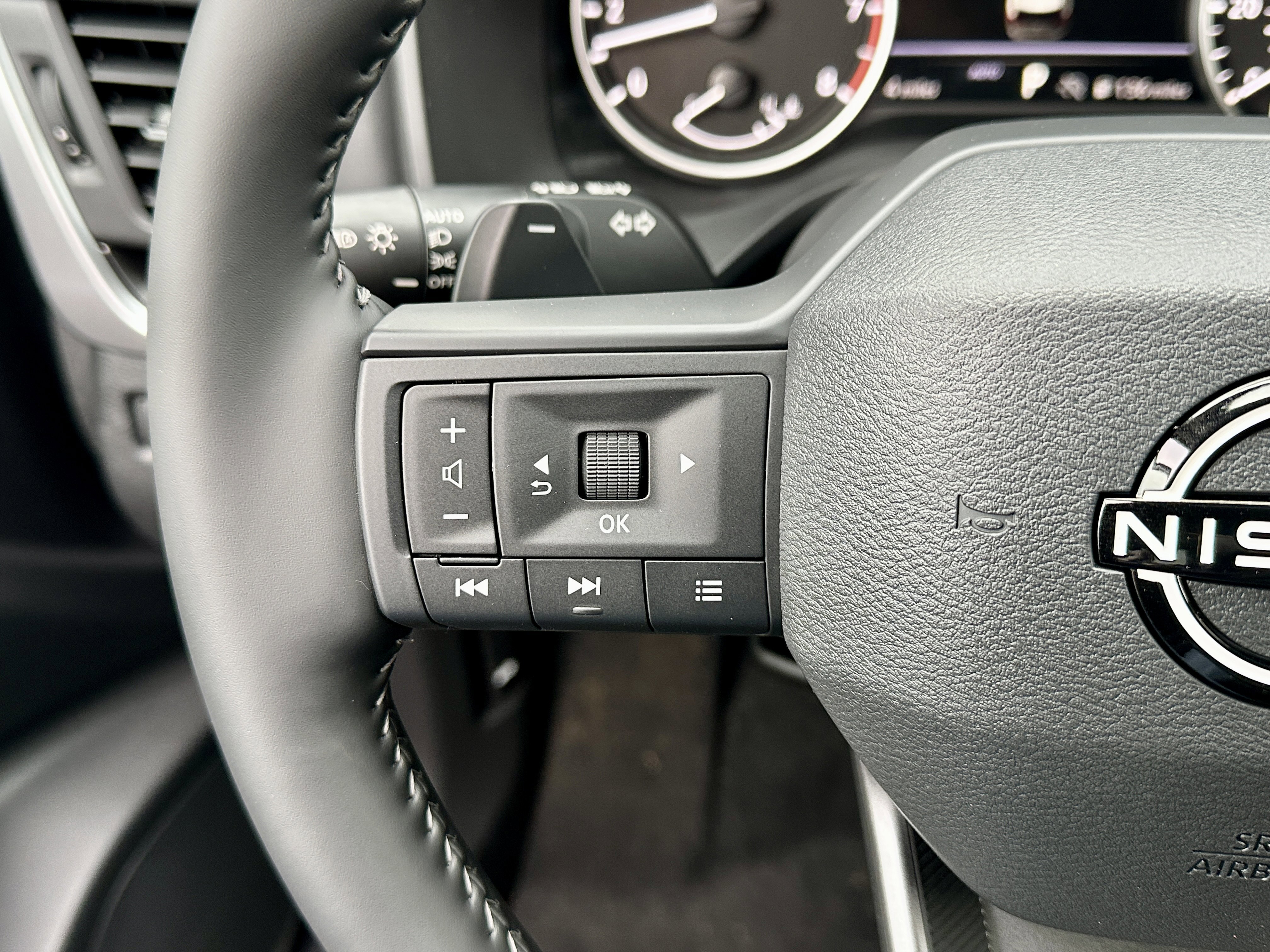 New 2026 Nissan Rogue SV image 28