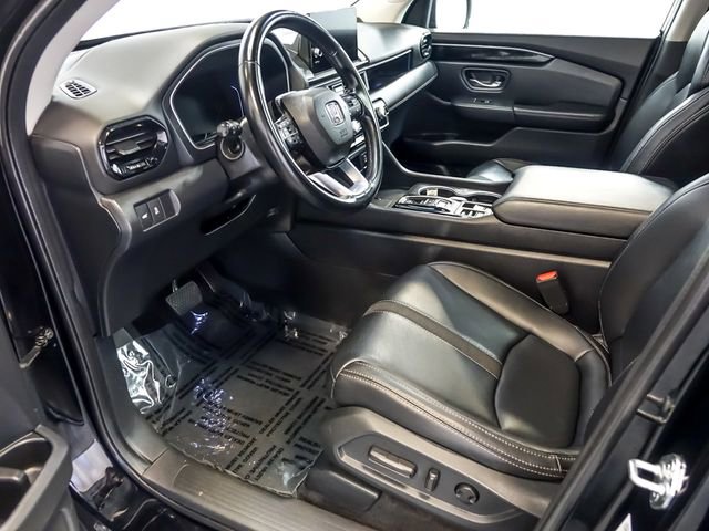 Used 2023 Honda Pilot Touring image 14